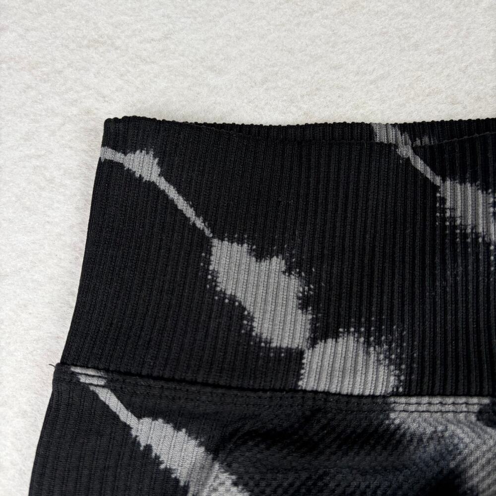 PINK Active Seamless Tie Dye Leggings Women's M Black High Rise Yoga Athleisure - Picture 12 of 13